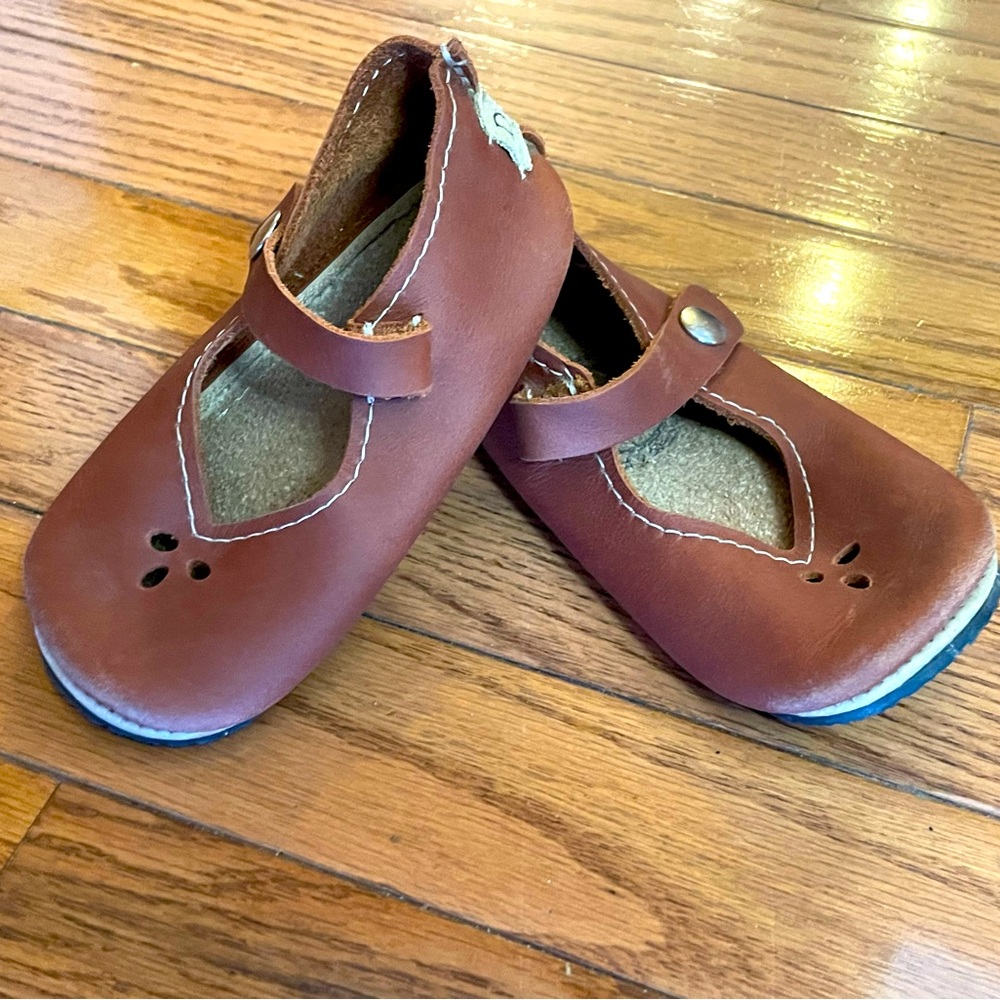 Duchess & Fox Handmade Leather Soft Sole Mary Jane Shoes in Chestnut - Size 7